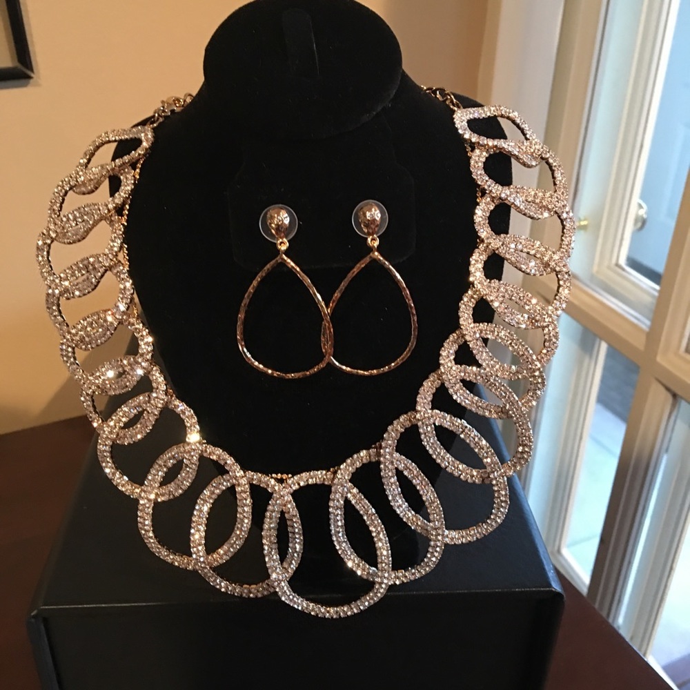 2 pc Necklace & Earrings Goldtone Set